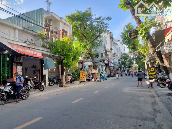 Bán nhà mặt tiền Nguyễn Hoàng, Hải Châu. 75m2 giá chỉ 10,5 tỷ