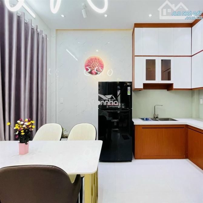 bán nhà nguyễn ảnh thủ, q12- 66m2- đường xe hơi-chỉ có 5.5 tỷ