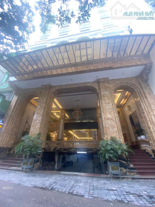 372 tỷ - MP Lý Thường Kiệt, Tòa nhà 427m x 11 tầng x 10m mặt tiền