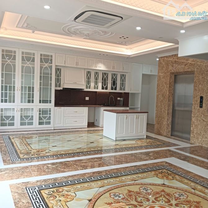 Bán nhà  phố Võng Thị - otô tránh -thang máy kinh doanh 55m 6tầng 14.5tỷ