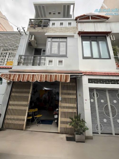 Nhà đẹp Tân Bình-Hẻm ô tô-Giáp Quận 10-Sát MT Lý Thường Kiệt-P9-64m2-4x16-3tầng-4PN,5WC
