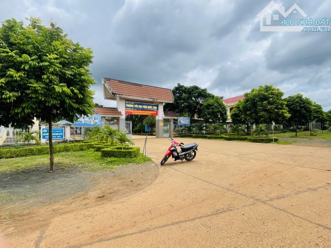 Đất ngay trường học xã Ea Noul huyện Buôn Đôn
