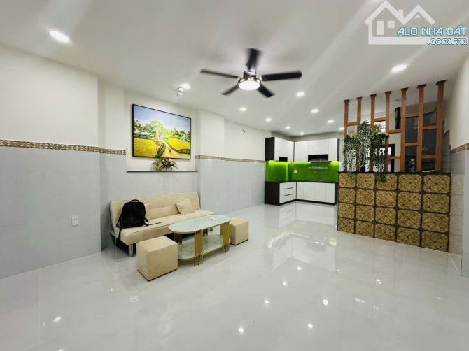 Bán nhà VIP P.13 Tân Bình, Nhất Chi Mai, 40m² nở hậu, 2PN, 2WC – gần sân bay T3 chỉ 4.x tỷ