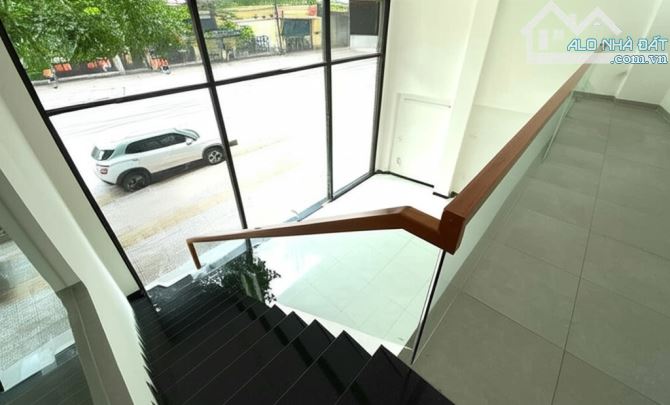 CHO THUÊ NHÀ NGUYÊN CĂN MẶT TIỀN ĐƯỜNG NGUYỄN TRI PHƯƠNG - 94 M² - 5 PN - GIÁ 32 TRIỆU