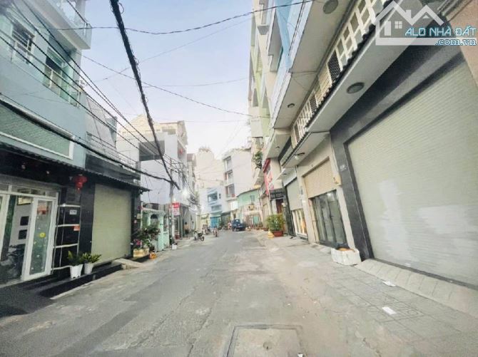 NHÀ 2 TẦNG - MẶT TIỀN ĐƯỜNG KINH DOANH - ĐƯỜNG NHỰA 10M 3 XE TẢI TRÁNH - ĐANG CHO THUÊ 10T