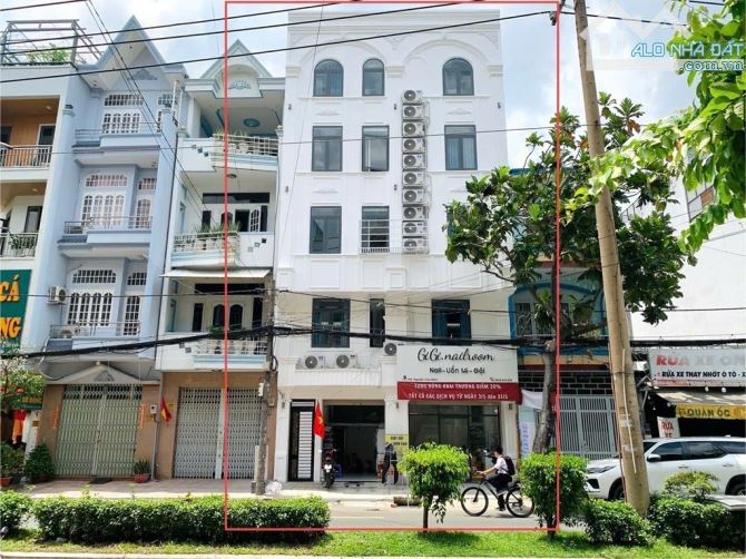 CĂNG HỘ DỊCH VỤ - MẶT TIỀN NGUYỄN CỬU ĐÀM - TÂN PHÚ - 5 TẦNG - NGANG LỚN 8M - DT 130M - TH