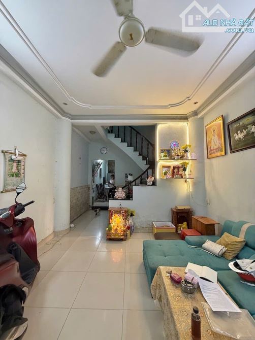 Bán nhà HẺM XE TẢI 8M- PHAN VĂN TRỊ - 56M2 (4m x 14m)- 4 TẦNG - Giá 10,8 TỶ