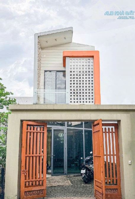 Nhà 3 tầng đường ĐÔNG HƯNG THUẬN 5 phường ĐÔNG HƯNG THUẬN Q12 dt 114,1m2(4,2mx25m) Hẻm Ôtô