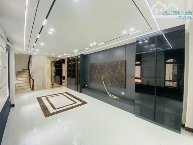 Hoa hậu Long Biên, 7 tầng x 52m2, thang máy, lô góc, ô tô tránh, kinh doanh.Giá 12 tỷ+