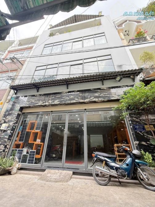 BÁN BIỆT THỰ-144M2-1 TRỆT- 2 LẦU-6 PHÒNG NGỦ-5WC-NGAY CHỢ VẢI PHÚ THỌ HÒA