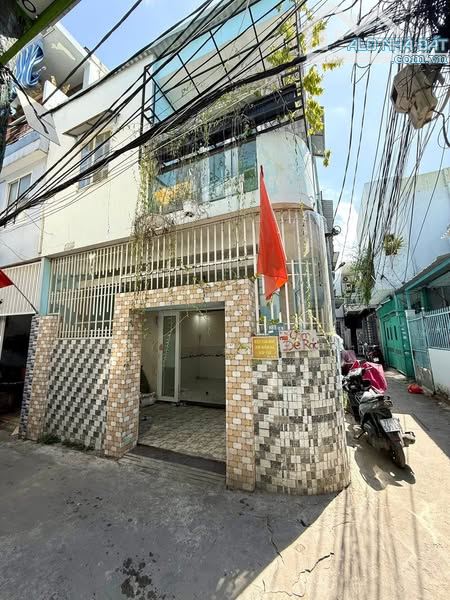 🏡 BÁN NHÀ 2 TẦNG – 2 MẶT KIỆT 311 NGUYỄN HOÀNG, THÔNG HOÀNG DIỆU