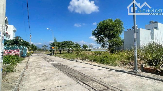 BÁN LÔ ĐẤT TĐC HÒN RỚ 2 VIEW SÁT SÔNG , TP NHA TRANG GIÁ 4,6 TỶ