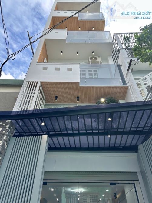 Bán nhà thiết kế hiện đại Phú Nhuận, khu Phan Xích Long, 5 tầng, giá 13.68 tỷ