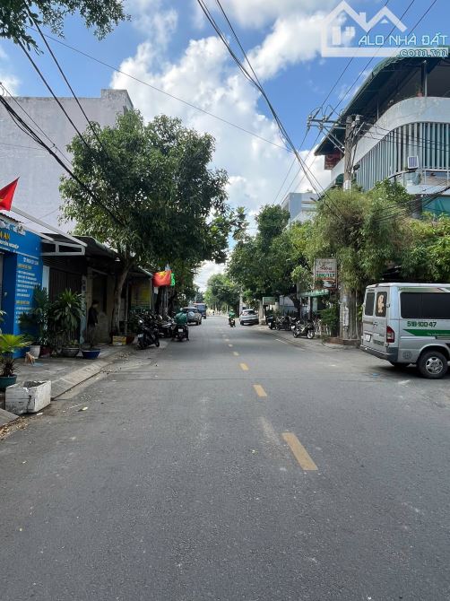 Nhà trệt 2 lầu MT Trần Thị Do, P. Hiệp Thành, DT 5x17m giá 7,1 tỷ TL :