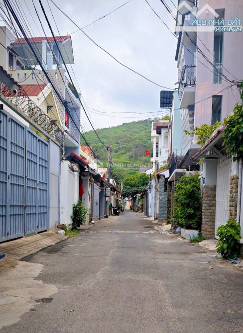 BÁN NHÀ ĐƯỜNG PHAN CHU TRINH_PHƯỜNG 2_VŨNG TÀU_PHÙ HỢP ĐỂ Ở NGHĨ DƯỠNG LÂU DÀI