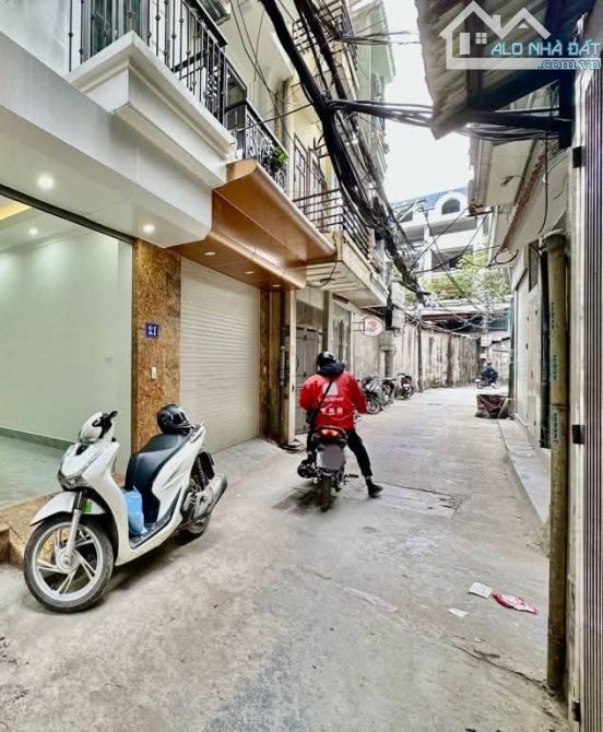 Bán nhà Trần Cung, 38m x 5 tầng, full nội thất, lô góc thoáng sáng, gần công viên
