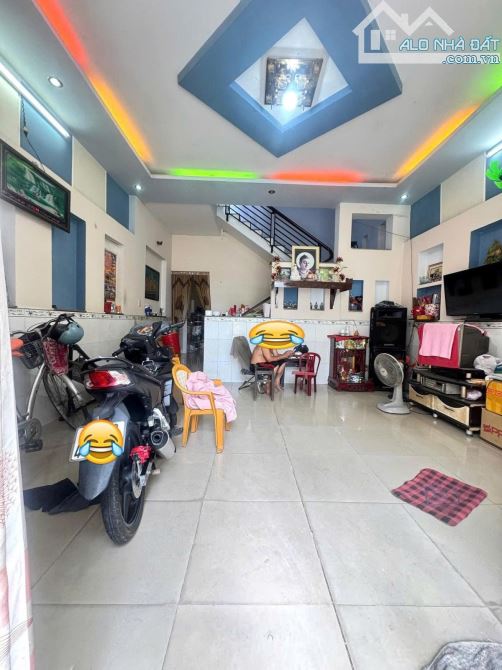 BÁN NHÀ LÊ THỊ RIÊNG Q12 - 56M2 ( 5.4M X 15M) - 3.3 TỶ