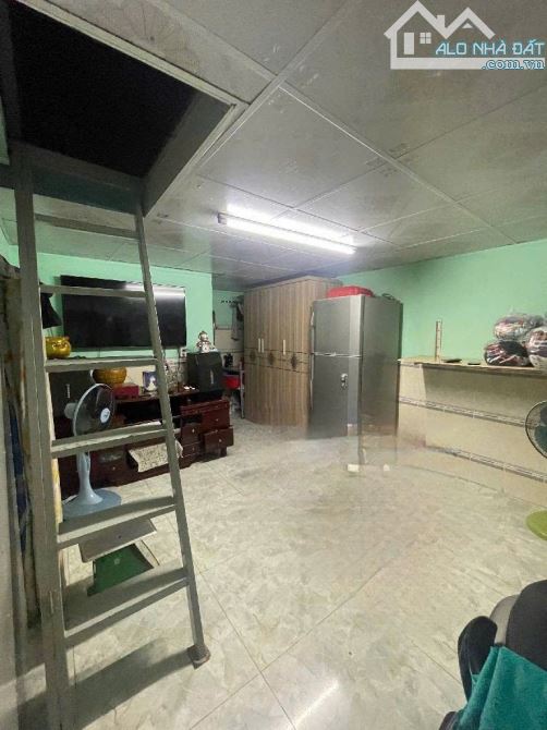 Bán căn góc 2mt hẻm 36 Nguyễn Triệu Luật