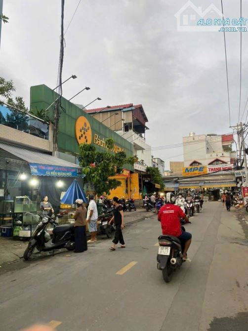 Cần bán nhà cấp 4 mặt tiền đường 339, Phước Long B