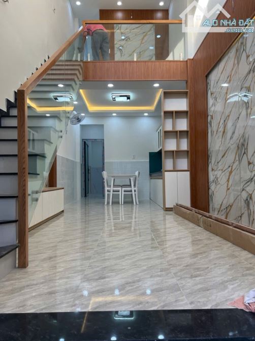 Bán căn nhà đẹp lòng lanh chủ đang giảm giá ngay thoi an