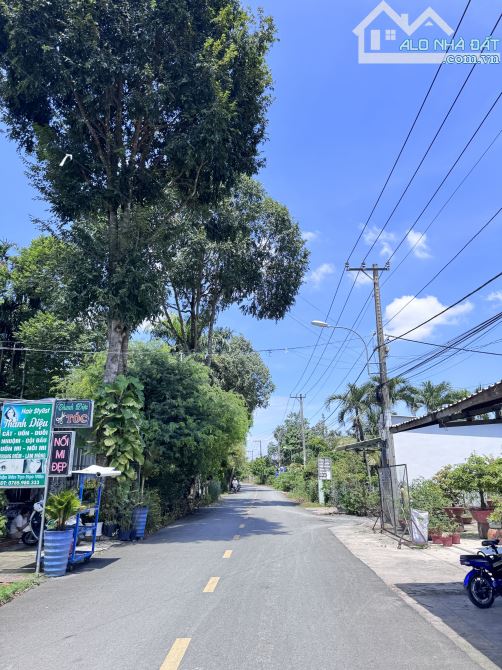 ĐẤT ĐẸP NỞ HẬU XÂY TRỌ, LÀM XƯỞNG,SETUP NHÀ VƯỜN ĐỀU ĐẸP FULL THỔ LIỀN KỀ 2 KHU DÂN CƯ LỚN