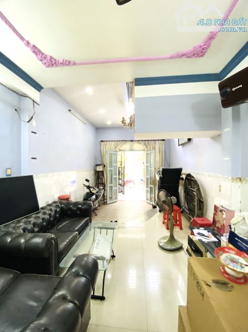 Bán nhà quận 11 - 5 tầng đổ BTCT kiên cố - Hẻm 5m - Dòng tiền 15tr/th giá 7,8 tỷ