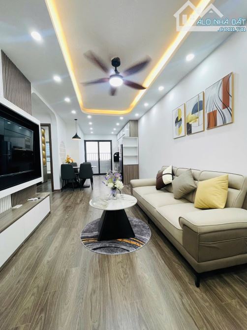 Bản Chung cư VP5 Linh Đàm, Hoàng Mai 62m, 2pn, 2wc, full tiện ích, 4.65tỷ