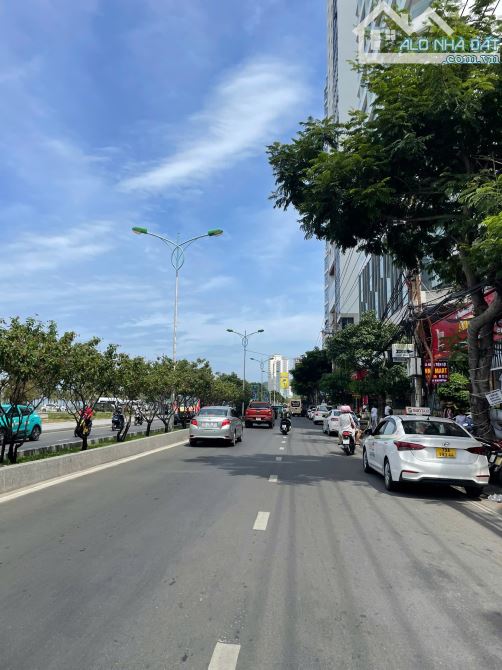 📣BÁN LÔ ĐẤT GẦN BIỂN, SIÊU HIẾM – HẺM 100C TRẦN PHÚ, CÁCH BIỂN 50M, NHA TRANG, KHÁNH HÒA.