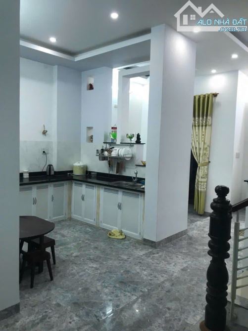 NHÀ ĐẸP  HẺM HOÀNG DIỆU DT 60M2 – SỔ ĐỎ RÕ RÀNG – GIÁ TỐT - GẦN BIỂN - 3,2 TỶ