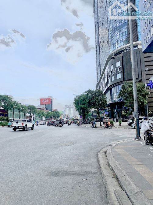 SIÊU HIẾM CHÍNH CHỦ BÁN nhà ở Nguyễn Thị Định 35m2 5 tầng chỉ nhỉnh 8 tỷ