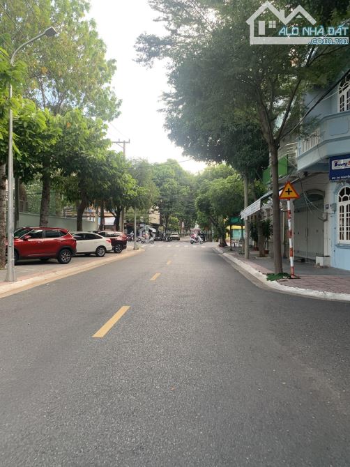 BÁN NHÀ_CĂN GÓC_ĐƯỜNG LÊ HỒNG PHONG_PHƯỜNG 4_VŨNG TÀU_KHU DÂN TRÍ CAO_CHỈ 12.1 TỶ