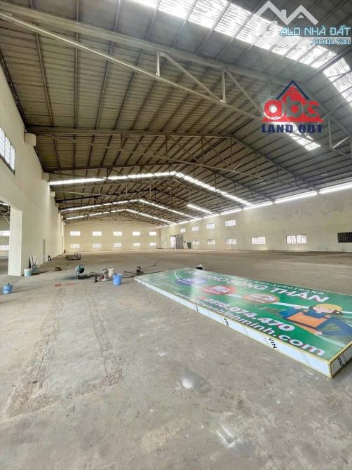 XT340 Cho thuê kho 12.000m2 trong kcn sóng thần 1 Mặt Tiền Đường Chính