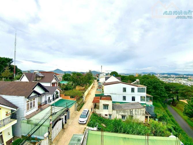 LÔ ĐẤT XÂY DỰNG ĐƯỜNG Ô TÔ ĐÃ CÓ GPXD 6 TẦNG GẦN NGÃ 5 ĐẠI HỌC
