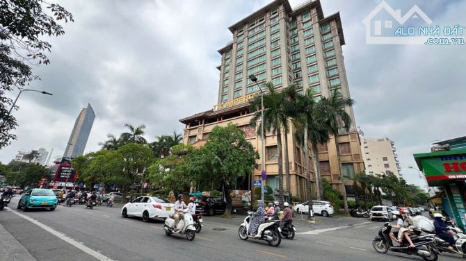 260m2 khách sạn 30 phòng mặt tiền Trần Cao Vân, liền kề Phố Tây du lịch Huế 41 tỉ