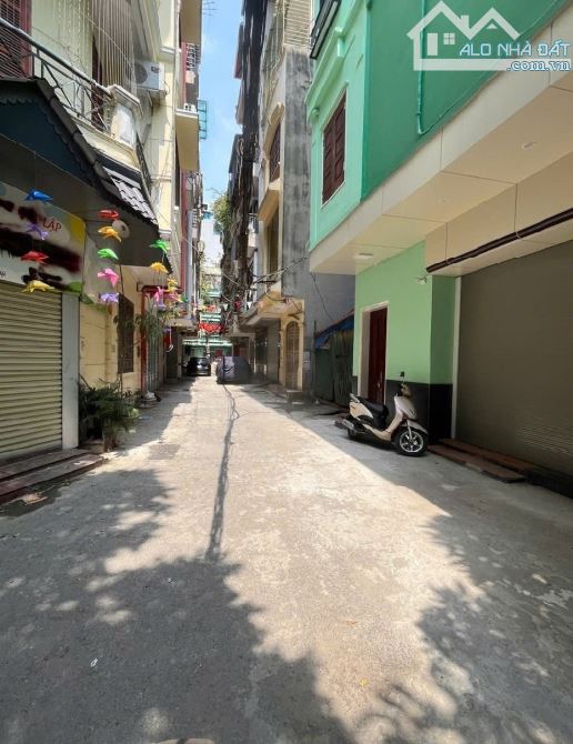 🔑 LÔ GÓC CẦU GIẤY - 3 THOÁNG VĨNH VIỄN - GẦN PHỐ - FULL NỘI THẤT - PHÙ HỢP GIA ĐÌNH 4-6 N