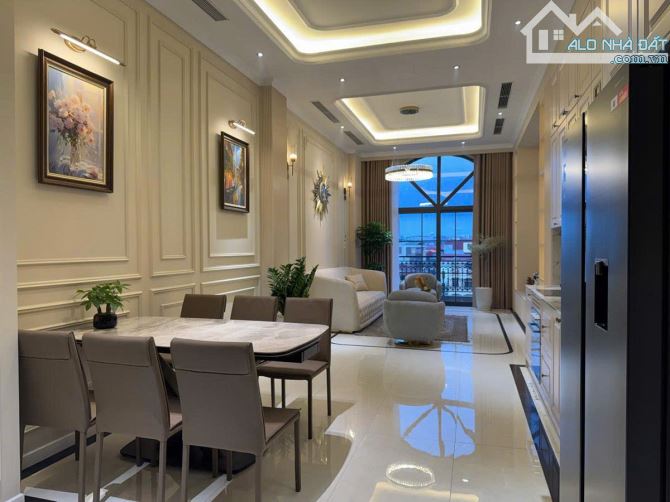 6T thang máy mặt ngõ Hoàng Cầu, ngõ thông KD, ô tô tránh đỗ, gara, thông sàn 58m2