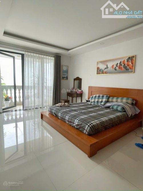 Cắt lỗ bán nhanh Biệt thự góc Hà Quang 2, đối diện công viên, Thu nhập 27tr/tháng