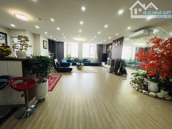 BÁN CHUNG CƯ 143 HẠ ĐÌNH, Thanh xuân, 206m, 10.5 tỷ. Sổ đỏ