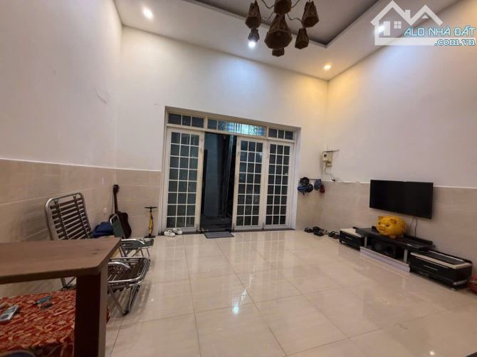 Cần bán gấp nhà 2mk trước sau - kiệt Hoàng Văn Thụ - Tp Đà Nẵng.