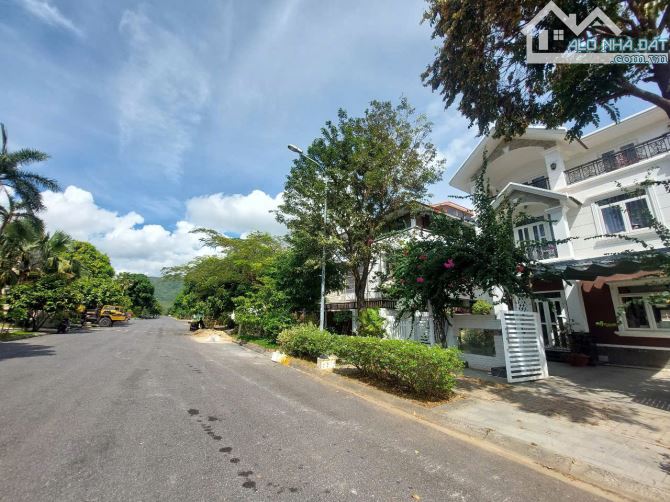 Lô đất biệt thự An Viên 180m2. Hướng Tây Bắc.  Đường 1D cách biển  80m , đường lớn 21m