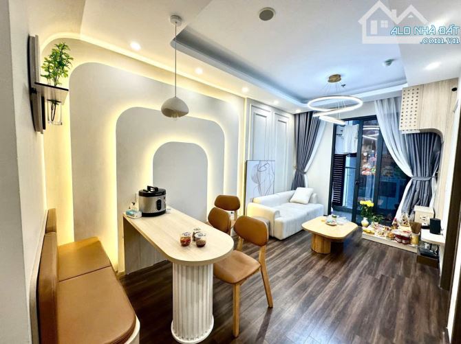 Bán căn 2 ngủ 1vs FULL ĐỒ giá chỉ 2,090 tỉ tòa căn hộ thông minh Lotus Hoàng Huy Commerce.
