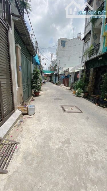 KẸT VỐN BÁN GẤP NHÀ C1 TRỆT 1 LỬNG KIÊN CỐ DT 4x16 HẺM 2 XE Ô TÔ TRÁNH DT 4X16 CHỈ 4,550 T