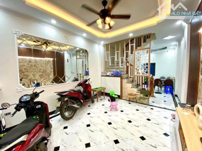 bán nhà SIÊU ĐẸP – PHÁO ĐÀI LÁNG, ĐỐNG ĐA - GẦN PHỐ 🔥