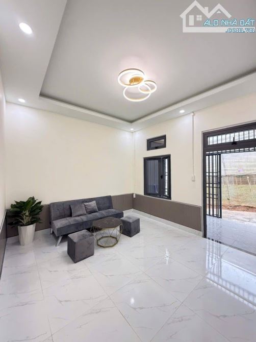 bán nhà 61m2 phường 8 đà lạt 1 tỷ 550 triệu -nhà mới xây 2 phòng ngủ
