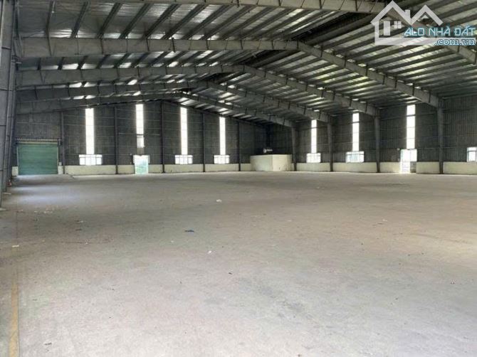 Cho thuê 1200m2 xươntg do nha Phương Liễu Quế Võ dt 1200m mt 30m giá 80k/m2