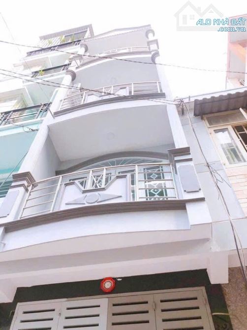 BÁN NHÀ KHU VIP 4 TẤM ĐƯỜNG SỐ XE HƠI ĐỖ CỬA ĐỒNG BỘ CAO TẦNG GIÁ 5 TỈ 7 TL GIÁP Q1