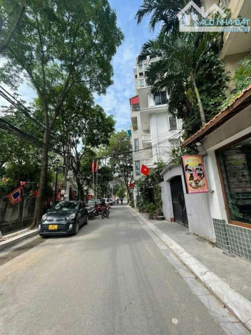 30M Ra Ô Tô, Ngõ To Như Phố Đội Cấn, MT Rộng 6M, 36m2*4T Chào 7.5 Tỷ