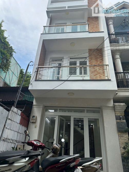 BÁN NHÀ 4 TẦNG - KHU DÂN TRÍ - 60M2 NGANG 4 - NGAY DUON ĐÌNH HỘI, TNPB, Q.9 - CHỈ 6.5 TỶ