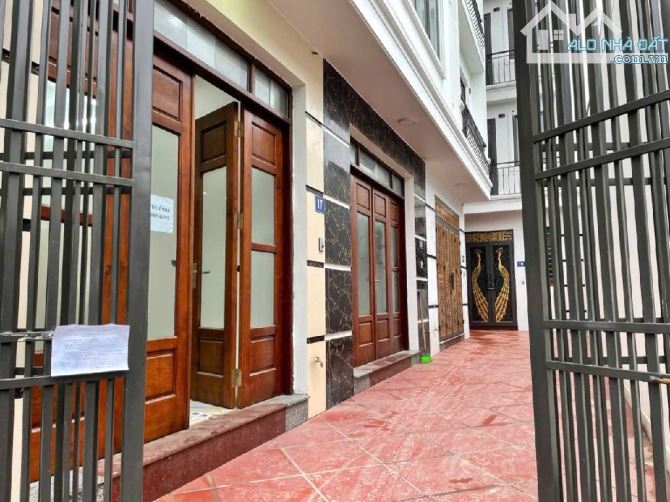 Đất Xuân Đỗ -Cự Khối-Long Biên -5 Tầng