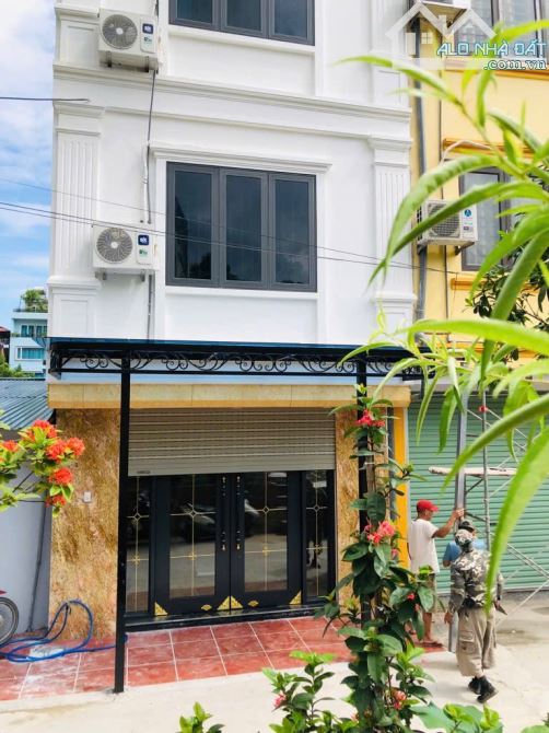 Bán nhà 5 tầng Ngọc Lâm – 37m² – Ô tô đỗ cửa – Kinh doanh tốt – Thang máy – Giá 8 tỷ